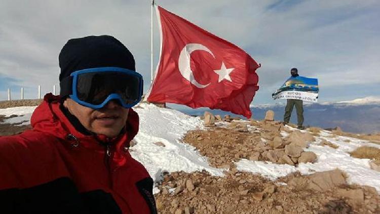 2 bin 812 metrelik Kösedağda Kudüs protestosu