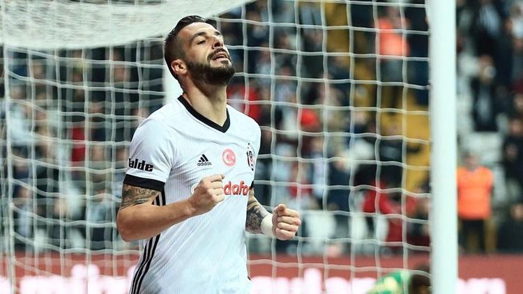 Alvaro Negredo: Cenk Tosun çok büyük bir oyuncu