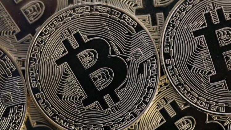 Hackerlar bitcoin peşine düştü