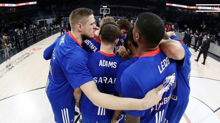 Anadolu Efes, Khimki deplasmanında