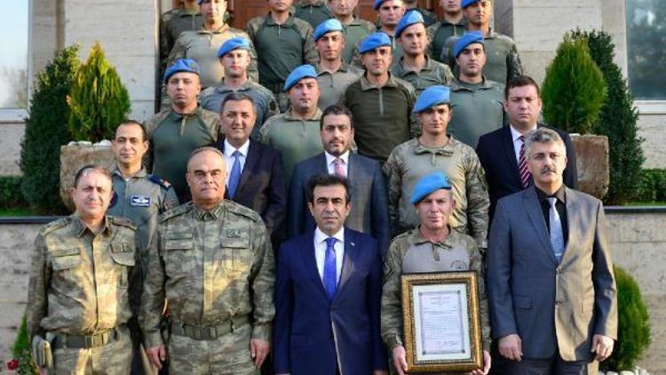 Diyarbakırdaki operasyonlara katılan komando birliklerine validen teşekkür belgesi