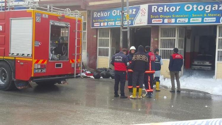 Malatyada otomobilin LPG tankı patladı: 3 yaralı