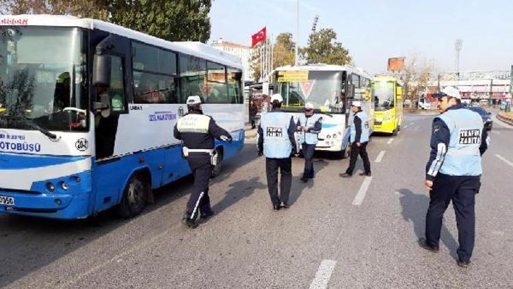 Polis ve zabıtadan toplu taşıma araçlarına denetim