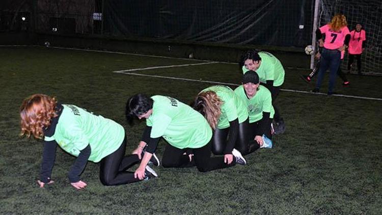 Kuralsız futbol: Bizde sadece topuklu ayakkabı var