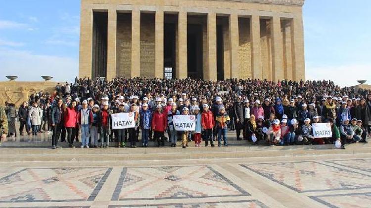 Yoksul öğrencilere Ankara ve Konya gezisi