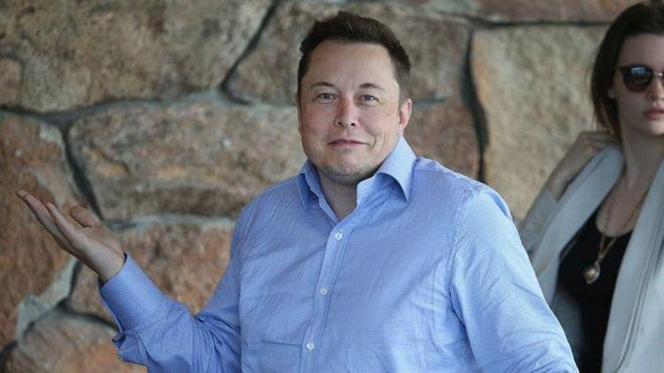 Elon Musk telefon numarasını Twitterdan 16 milyon takipçisiyle paylaştı