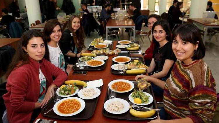 DEÜ’lü öğrencilere ‘vegan yemek menüsü’