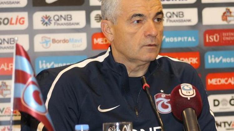 Trabzonspor Teknik Direktörü Çalımbay: “Gitmek isteyeni tutmam. Takımda huzursuzluk istemiyorum”