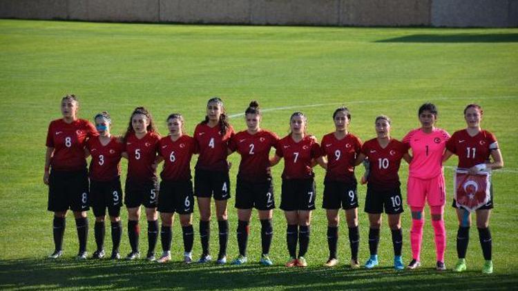 U17 Kadın Milli Futbol Takımı hazırlık maçında Rusyaya mağlup oldu