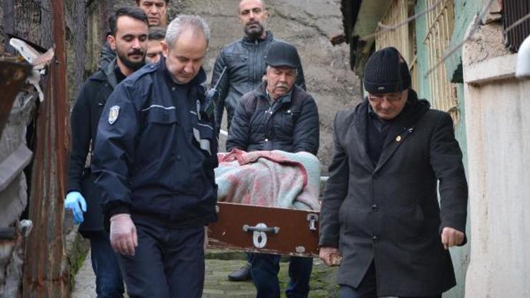 Polis ifadesini almaya gitti, ölü buldu