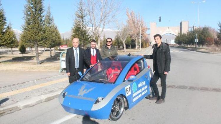 Niğde Üniversitesi öğrencilerden elektrikli otomobil