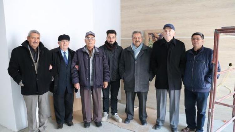 Başkan Uysal ve dernek yöneticileri hastane inşaatını gezdi