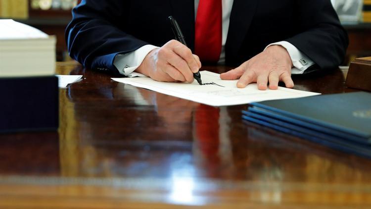 Trump imzayı attı: Tam 1,5 trilyon dolar