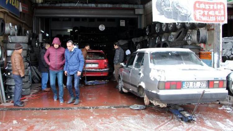 Afyonkarahisarda kar lastiği takma telaşı