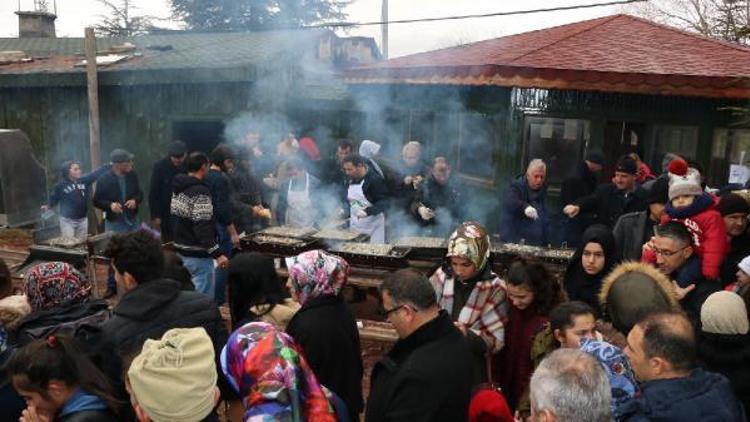 Niğde’de 1 ton hamsi dağıtıldı