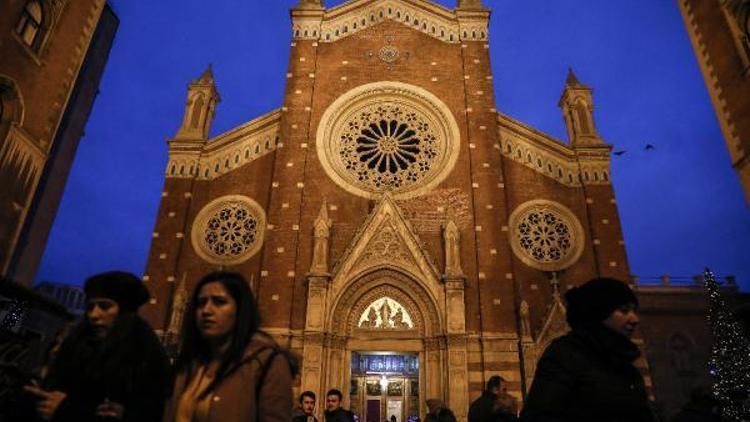 Fotoğraflar// Saint Antuan Klisesinde Noel Ayini