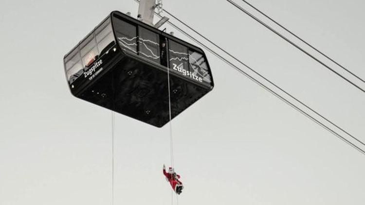 Almanya’nın zirvesine çıkan teleferik hizmete açıldı