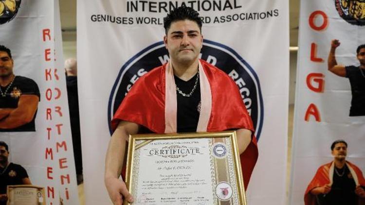 Türk sporcu 26 bin 305 kilo kaldırarak dünya rekoru kırdı
