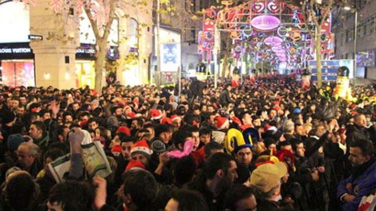 İstanbulda yılbaşı gecesi 37 bin polis görev yapacak