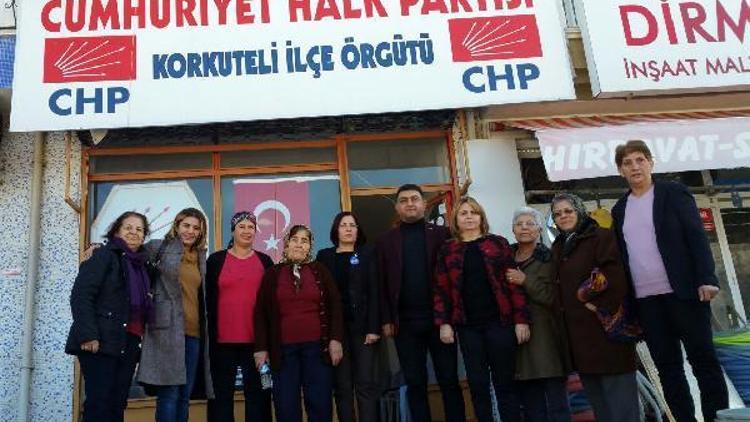CHP Korkutelide kadın kolları seçimi