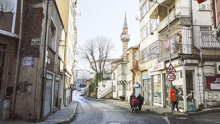 Eminönünden 90a bindik: Mecalsiz ‘tercüman’