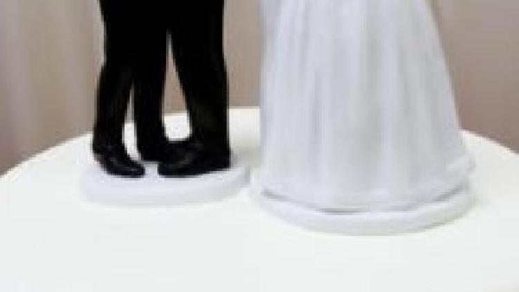 Lezbiyen çifte düğün pastası yapmayı reddeden fırıncılara ceza