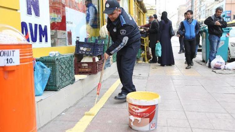 Kaldırımlarda Sarı Çizgili önlem