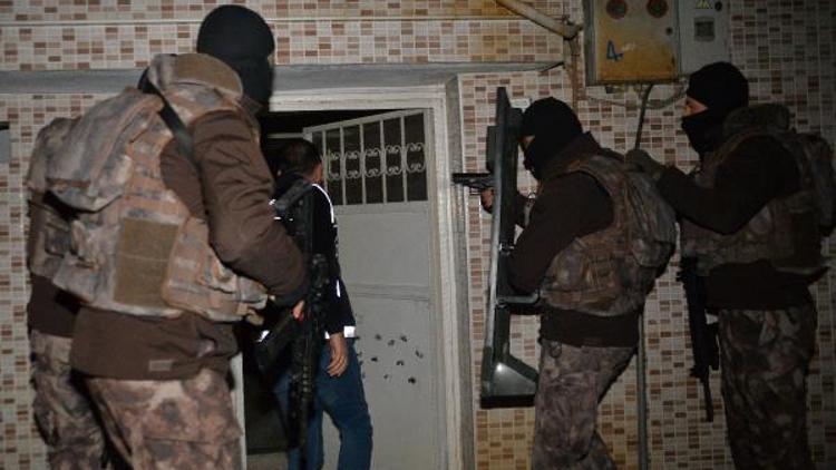 Adanada uyuşturucu operasyonu: 8 gözaltı