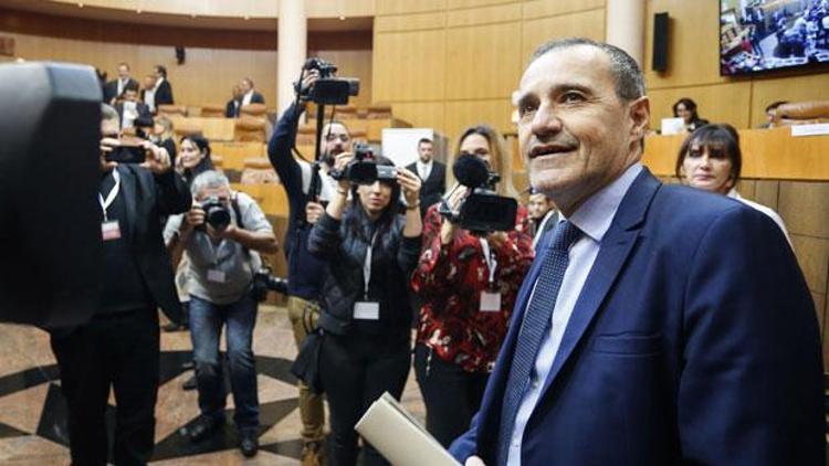 Korsika parlamentosuna ayrılıkçı başkan