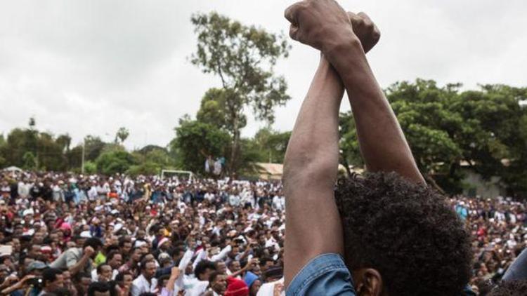 Afrika ülkesi tüm siyasi mahkûmları serbest bırakıyor