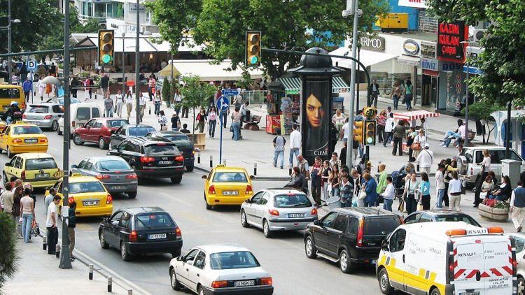 Caddeler direniyor Ziyaretçi sayısı düştükçe düşüyor