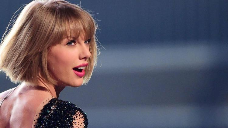 Taylor Swift evsiz hamile hayranına ev satın aldı