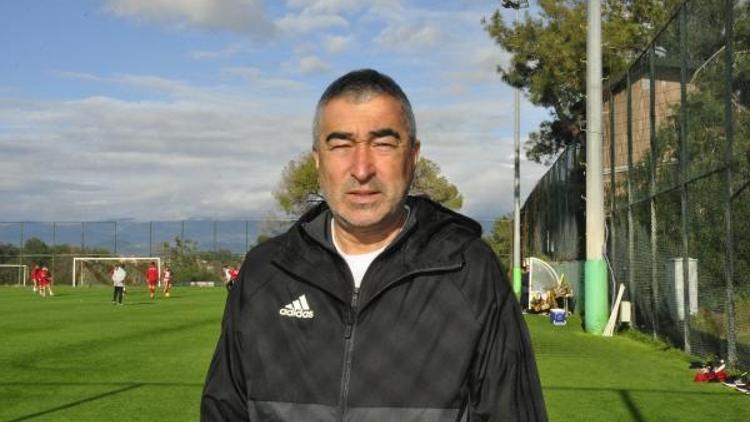 Demir Grup Sivasspor Teknik Direktörü Aybaba: Cenk Tosunlar çoğalsın