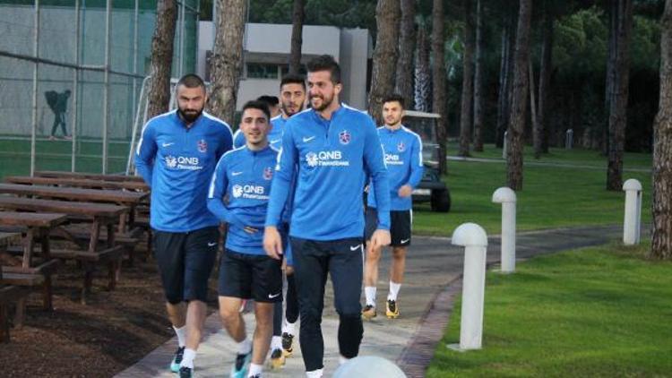 Trabzonspor’un Antalya kampı başladı