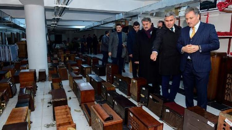 Türkiyenin en büyük Radyo ve Gramofon müzesi Malatyada açılacak