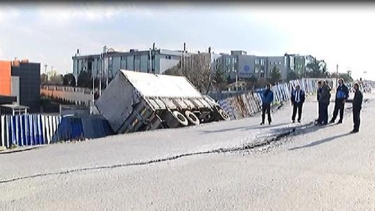 Esenyurtta temel kazısı sırasında toprak kayması