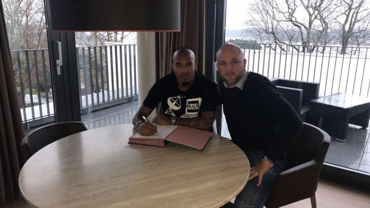 Nigel de Jong, Mainz 05 ile anlaştı