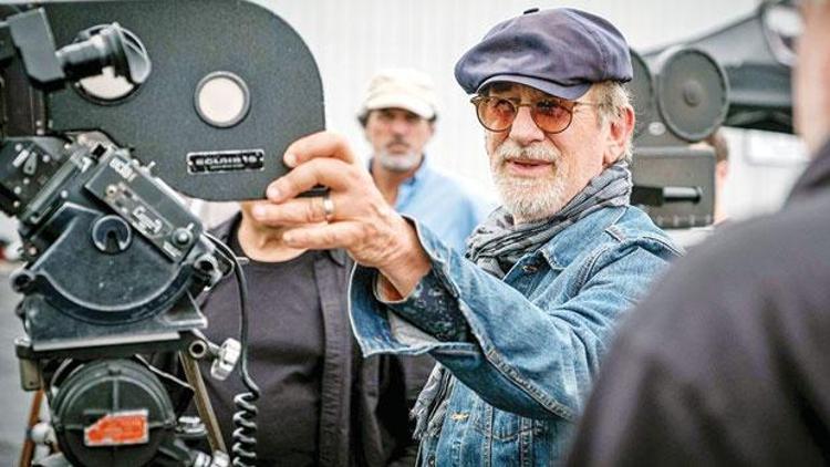 Steven Spielberg: Benden  iyi gazeteci olurdu