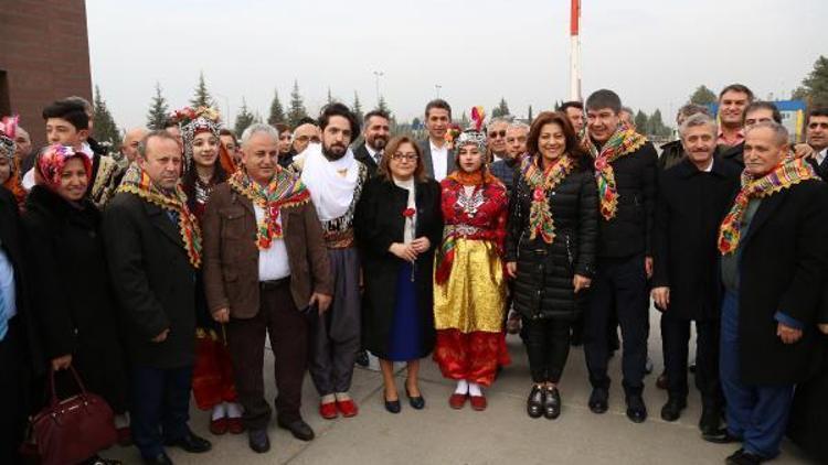 Antalyanın Gönül Köprüsü Gaziantepe uzandı