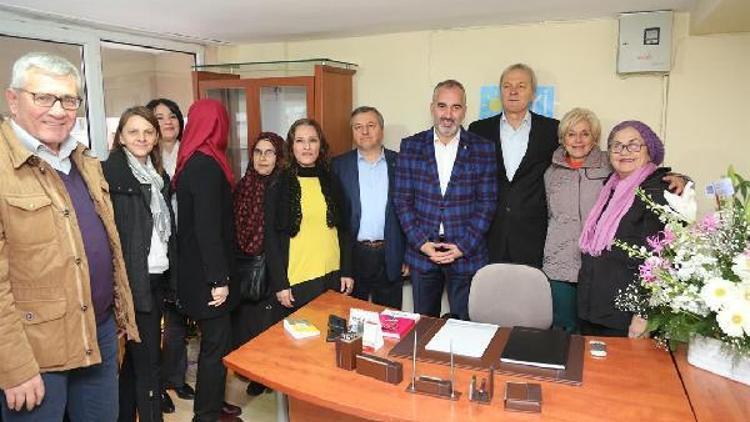 AK Partili belediye başkanı, İYİ Partiyi ziyaret etti