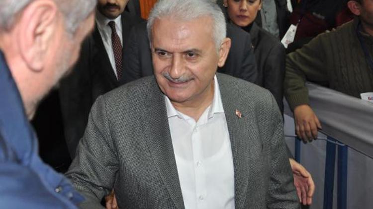 Başbakan Yıldırım: Komşularımıza yönelik tüm oyunları bozacağız (2)