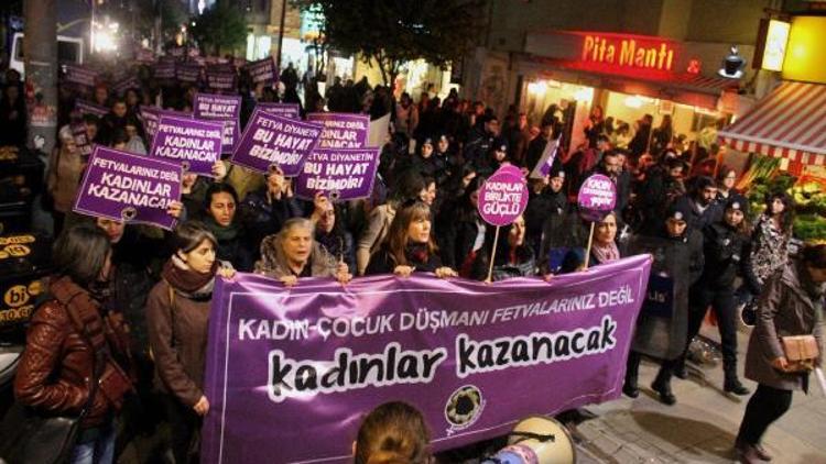 Kadıköyde kadınlardan Diyanet protestosu