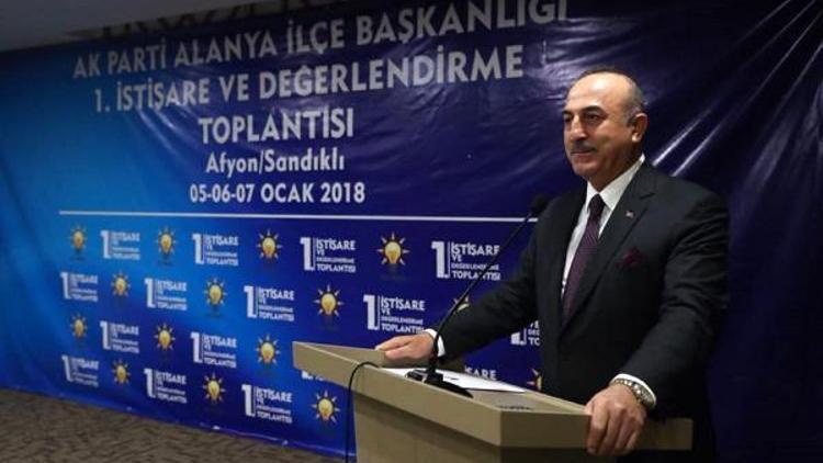 Bakan Çavuşoğlu nişan ve istişare toplantısında