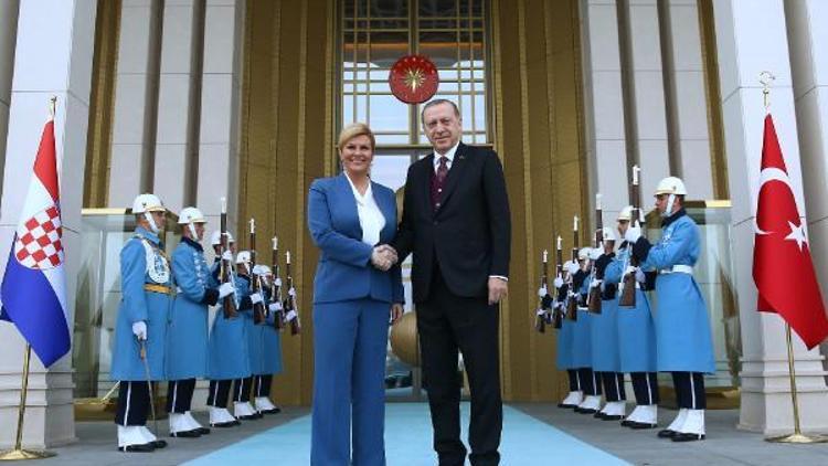 Cumhurbaşkanı Erdoğan, Hırvatistan Cumhurbaşkanı Kolinda Grabar Kitarovici resmi törenle karşıladı