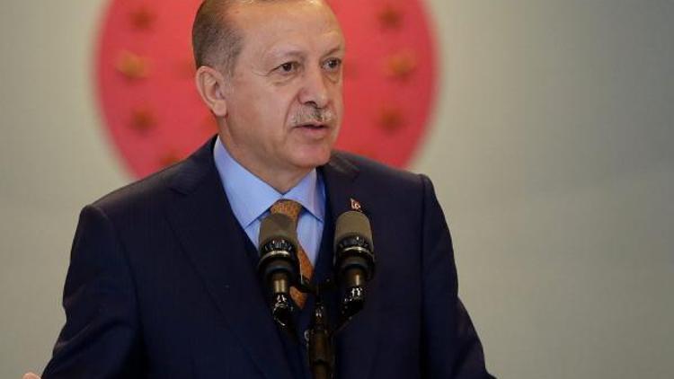 Cumhurbaşkanı Erdoğan : Hiçbir kaymakamımızın, emri altında çalışanlardan daha düşük maaş alıyor olması kabul edilebilir bir durum değildir