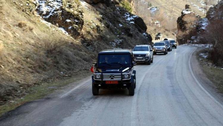 Tunceli Valisi, 15 yıl sonra karayolu ile Pülümür ilçesine gitti