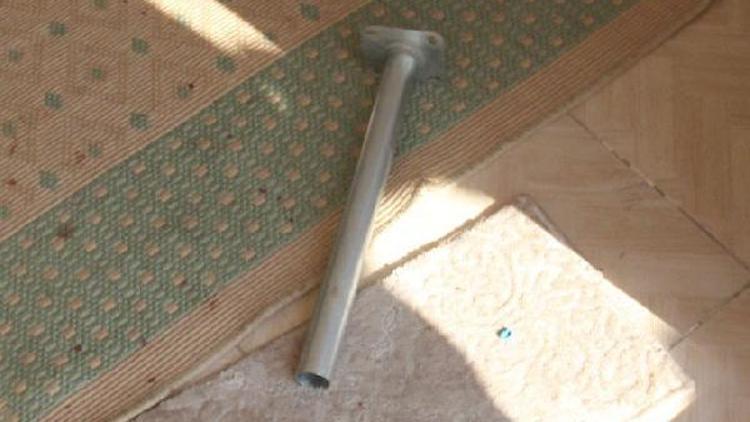 Suriyeli kadınların başına demir çubukla vurup, bileziklerini çaldı