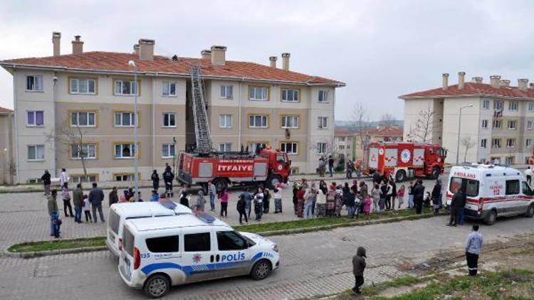 Çatıdan yükselen buhar, yangın paniği yarattı