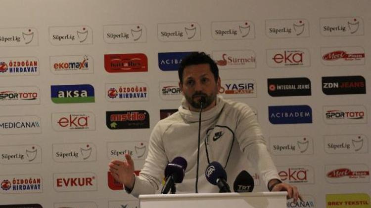 Evkur Yeni Malatyaspor ekibi, Antalyada gazetecilerle buluştu