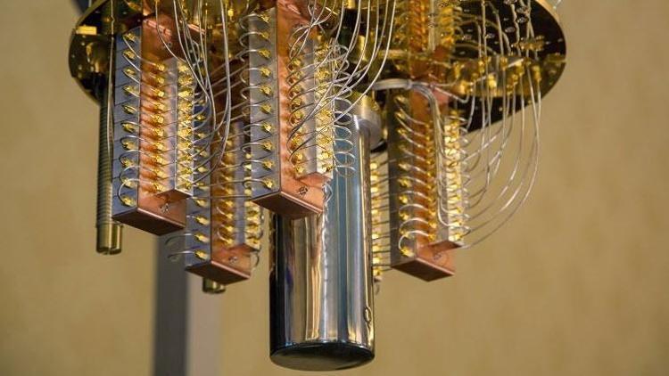 50-qubit kuantum bilgisayar böyle görünüyor